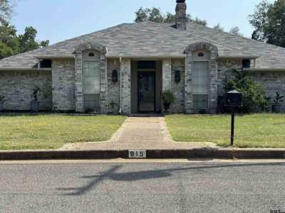 Home For Sale in Jacksonville, Texas