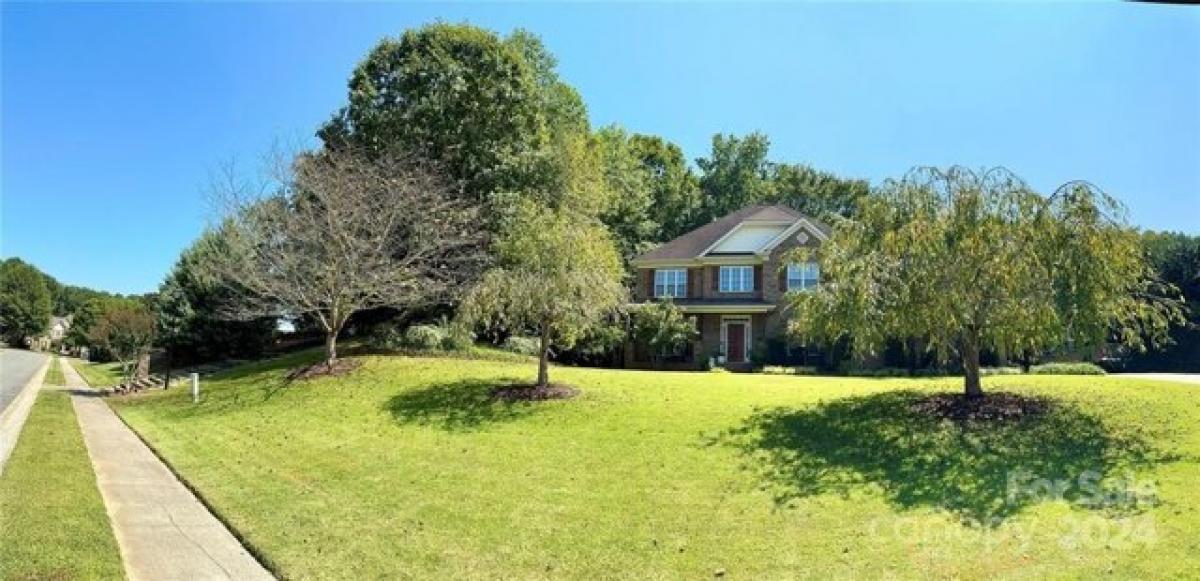 Picture of Home For Sale in Waxhaw, North Carolina, United States