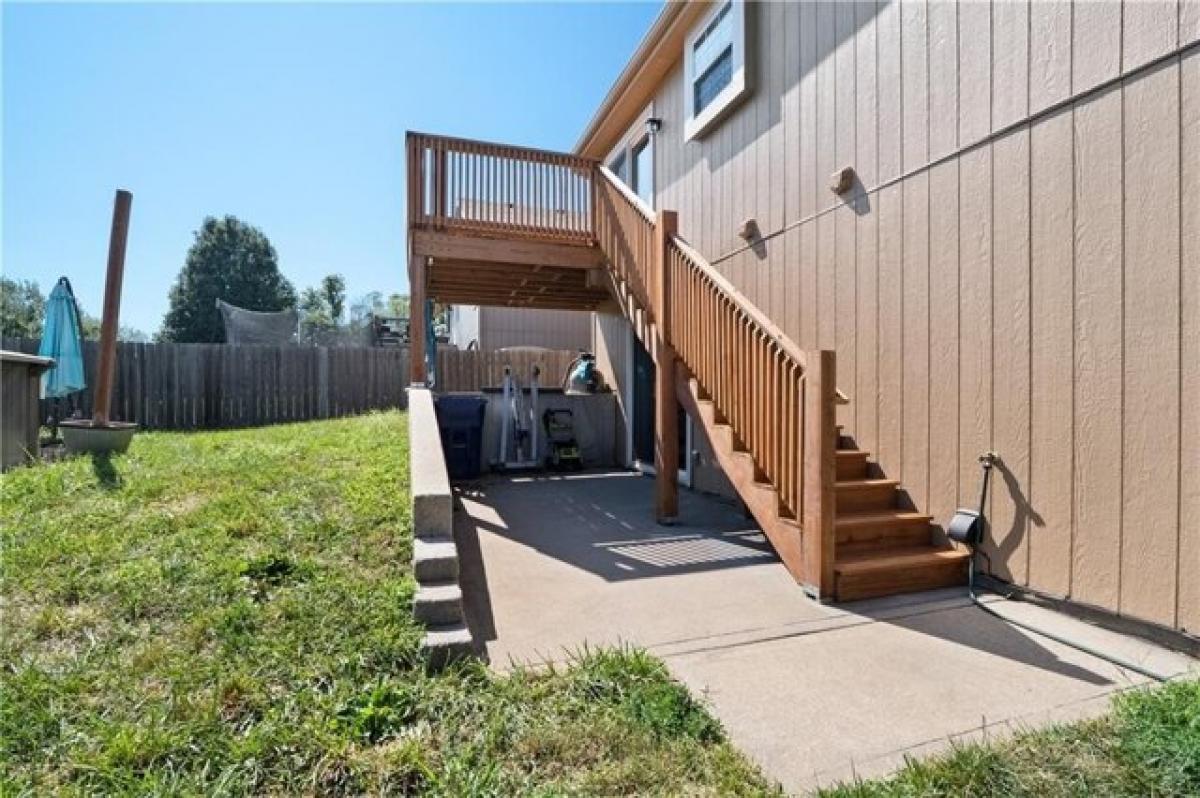 Picture of Home For Sale in Eudora, Kansas, United States