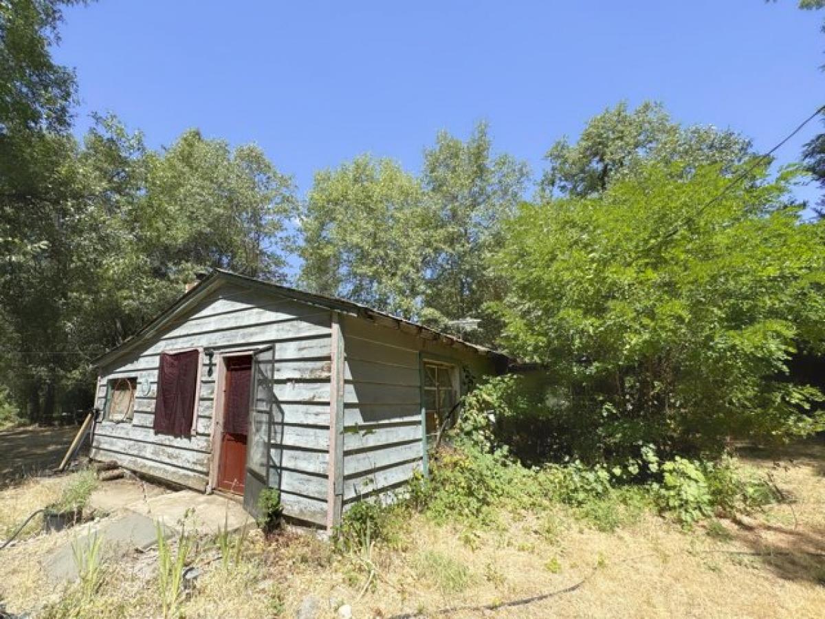 Picture of Home For Sale in Kerby, Oregon, United States