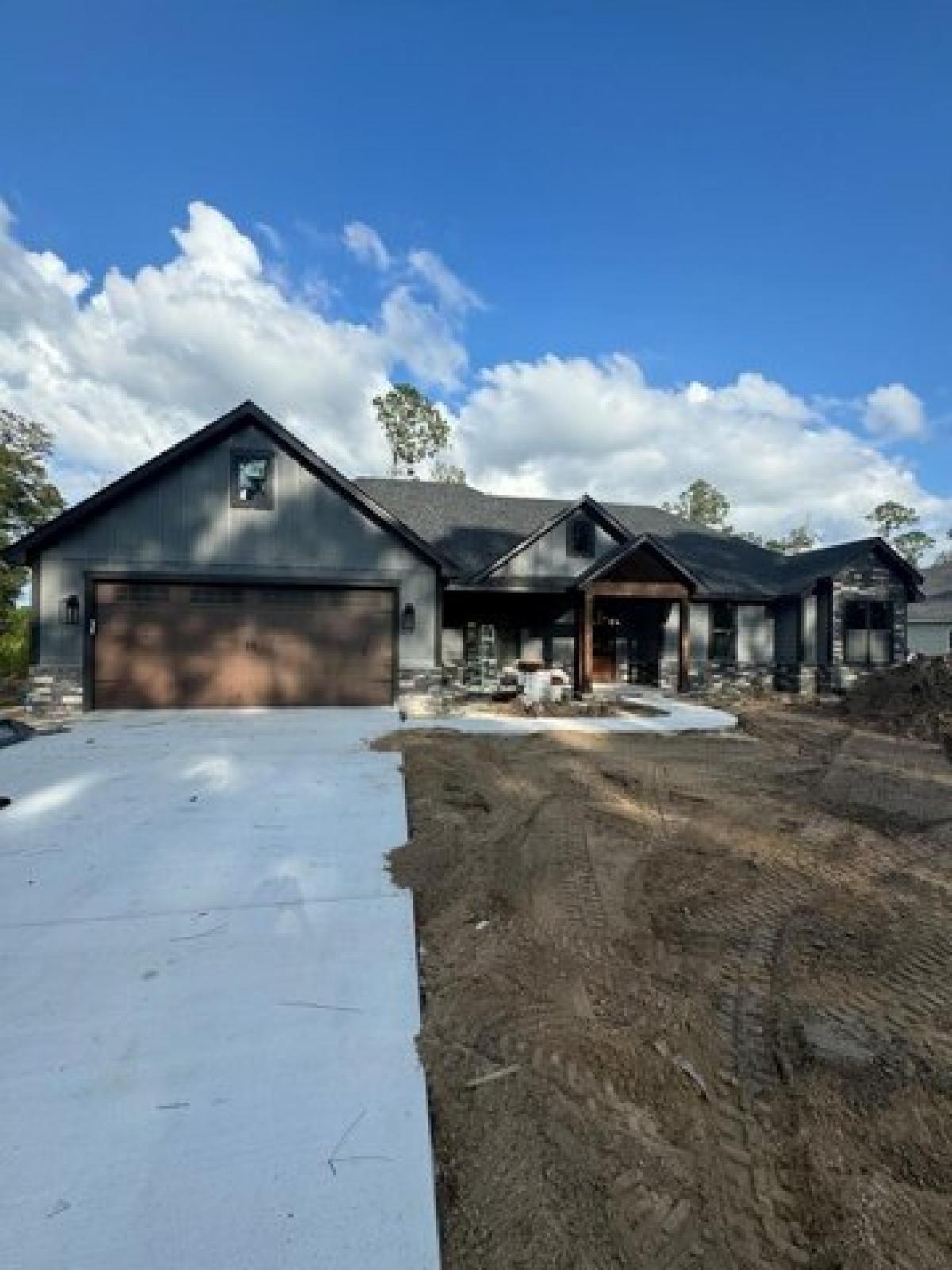 Picture of Home For Sale in Lake Park, Georgia, United States