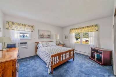 Home For Sale in Smithtown, New York