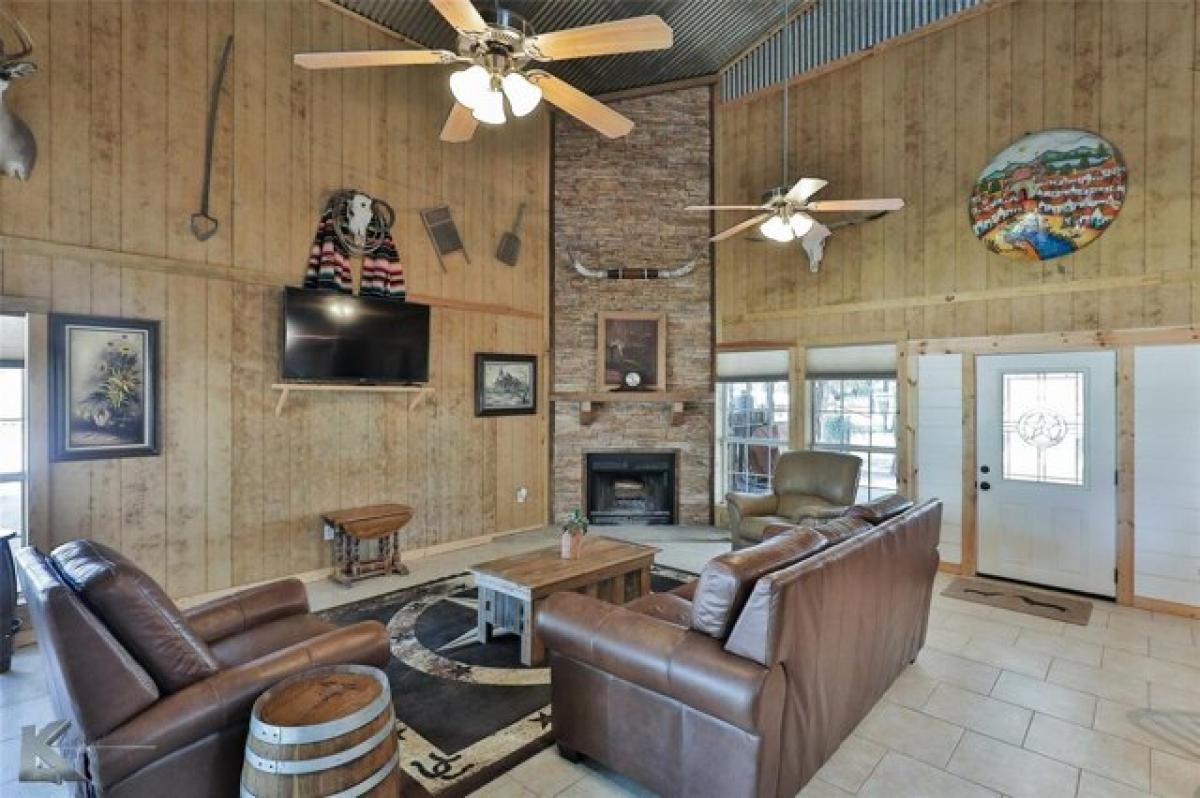 Picture of Home For Sale in Baird, Texas, United States