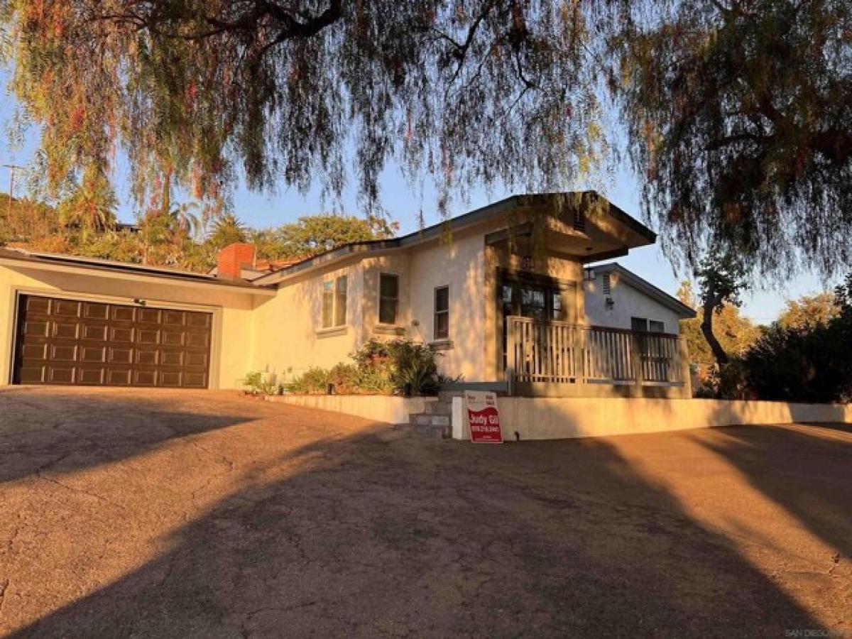 Picture of Home For Sale in El Cajon, California, United States