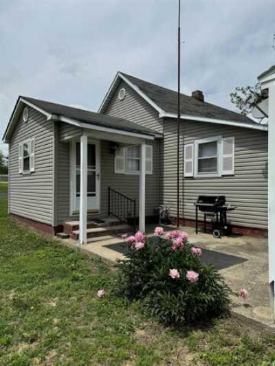 Home For Sale in Bicknell, Indiana