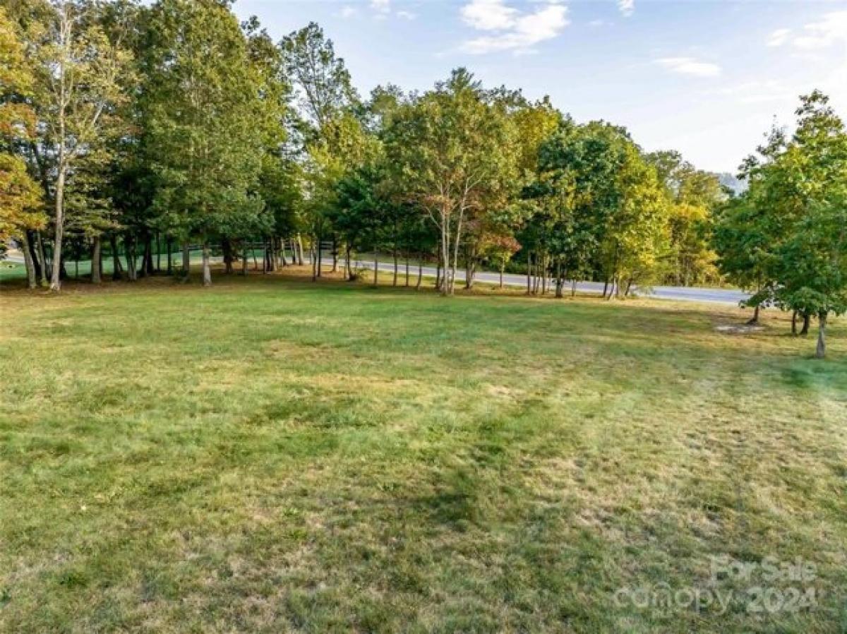 Picture of Residential Land For Sale in Fletcher, North Carolina, United States