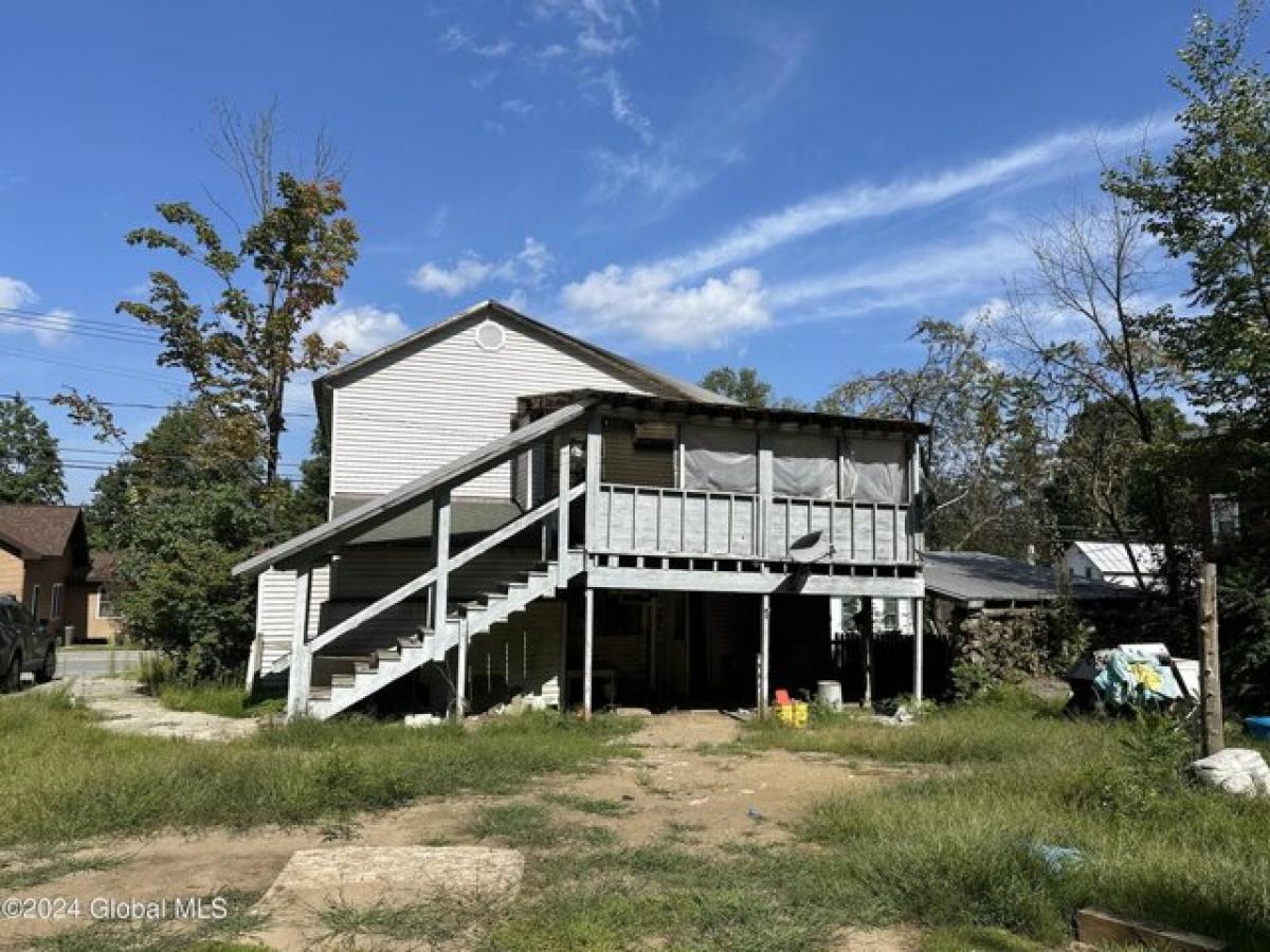 Picture of Home For Sale in Pottersville, New York, United States