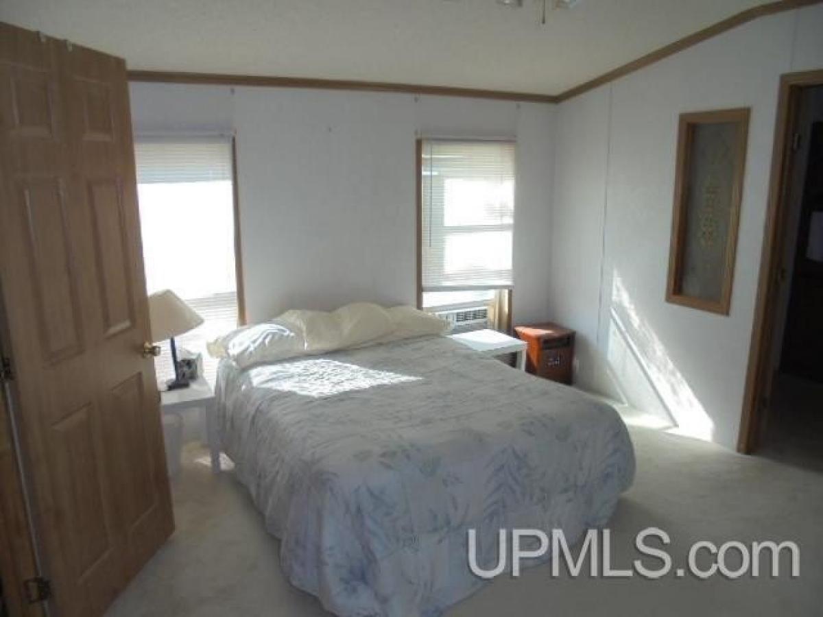 Picture of Home For Sale in Bruce Crossing, Michigan, United States