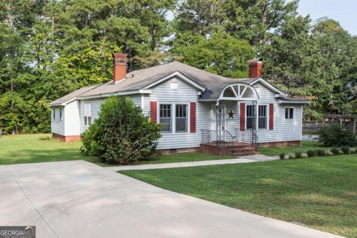 Picture of Home For Sale in Summerville, Georgia, United States