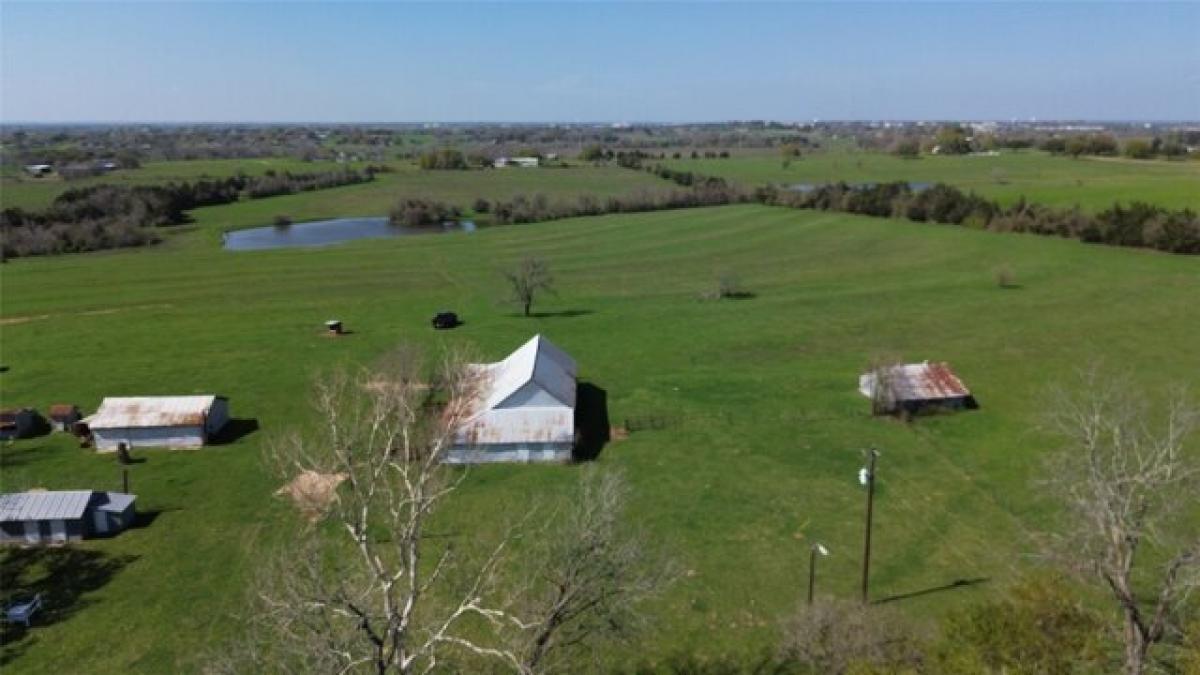 Picture of Residential Land For Sale in Brenham, Texas, United States