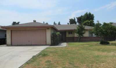 Home For Sale in Visalia, California