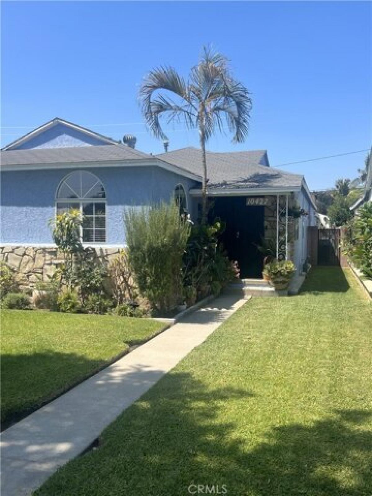 Picture of Home For Sale in South Gate, California, United States