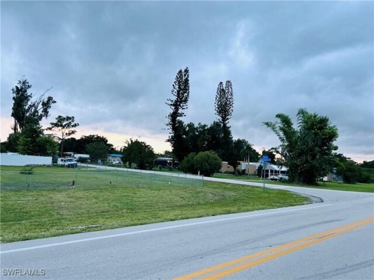 Picture of Residential Land For Sale in North Fort Myers, Florida, United States