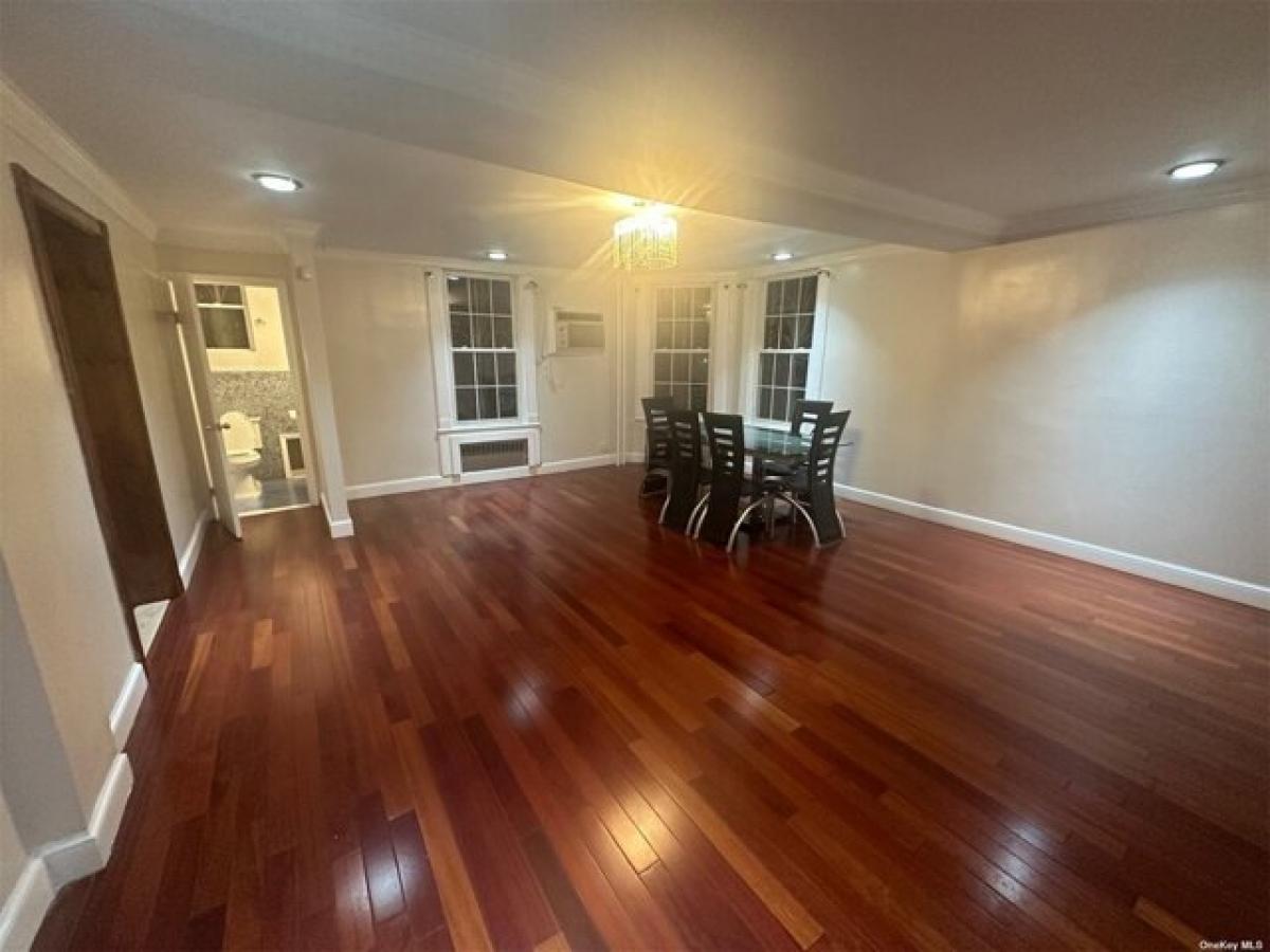 Picture of Apartment For Rent in Kew Gardens, New York, United States