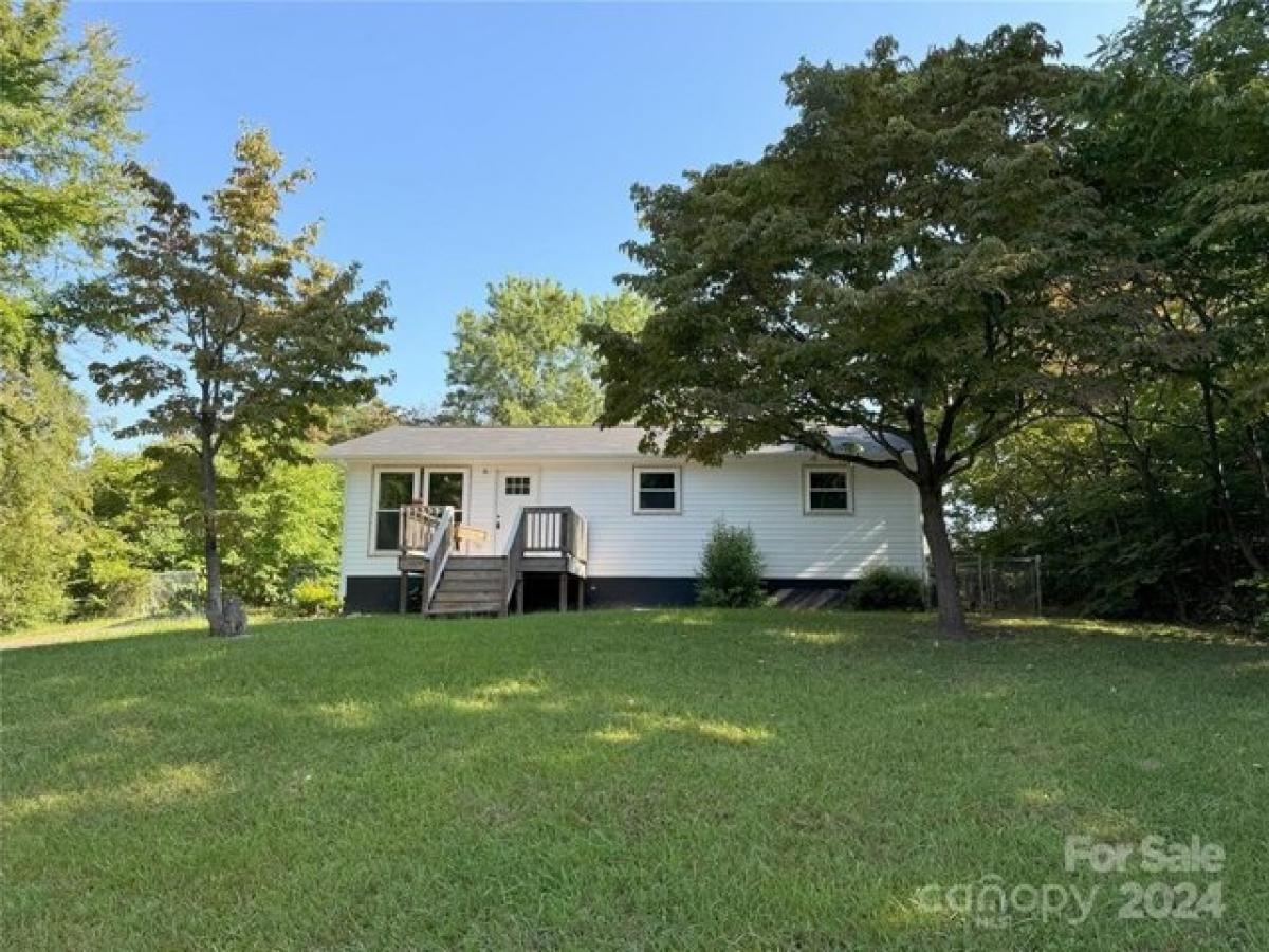 Picture of Home For Sale in Bessemer City, North Carolina, United States