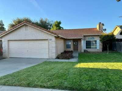 Home For Sale in Oakdale, California