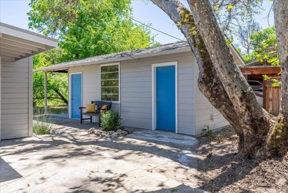 Picture of Home For Sale in Carmel Valley, California, United States