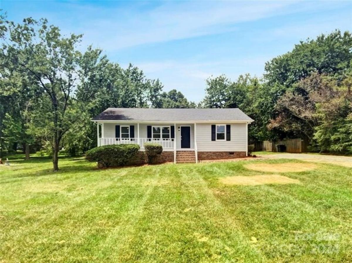 Picture of Home For Sale in Monroe, North Carolina, United States