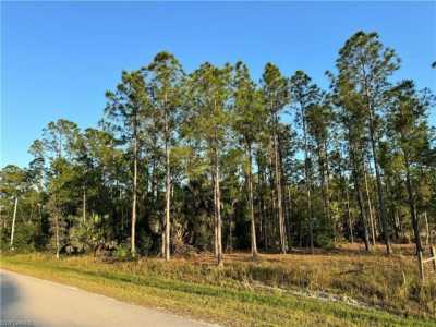 Residential Land For Sale in Naples, Florida