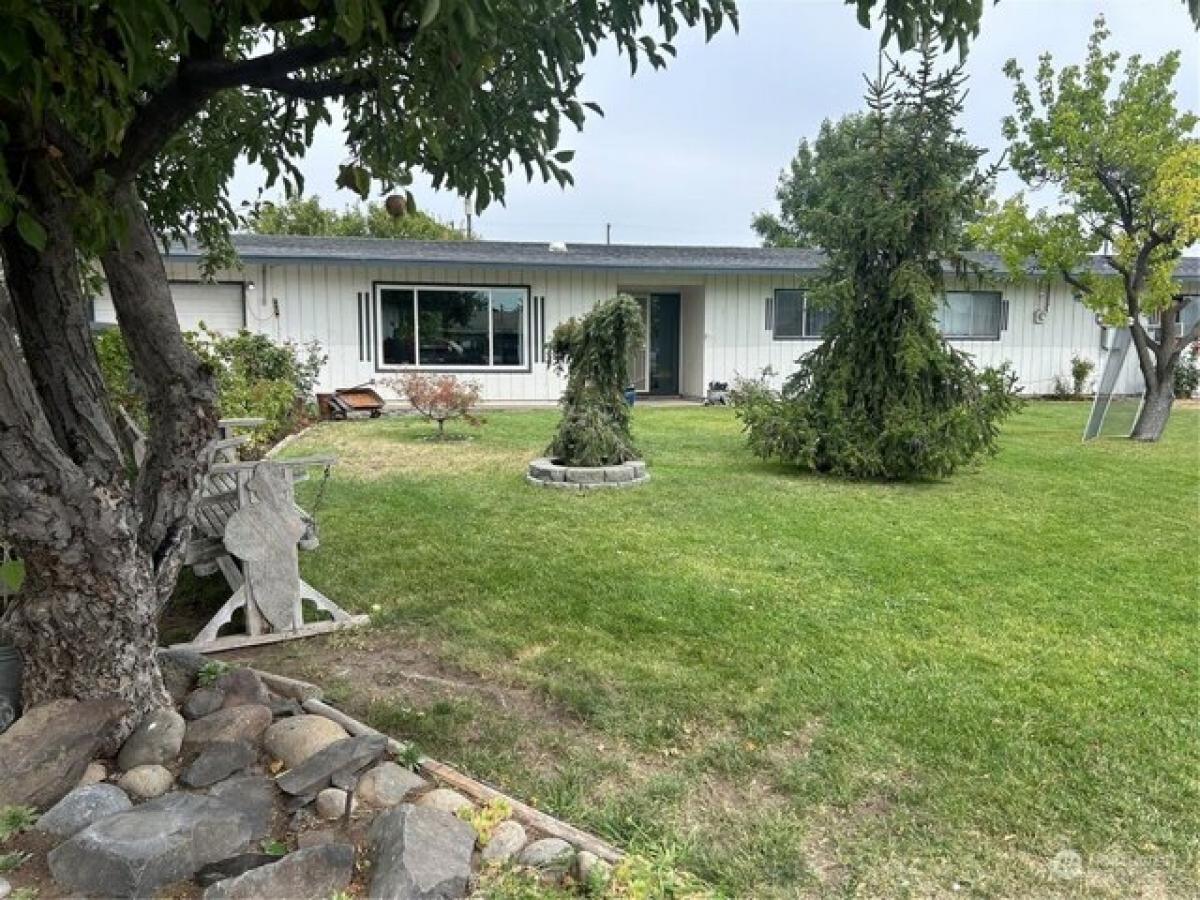 Picture of Home For Sale in Moses Lake, Washington, United States