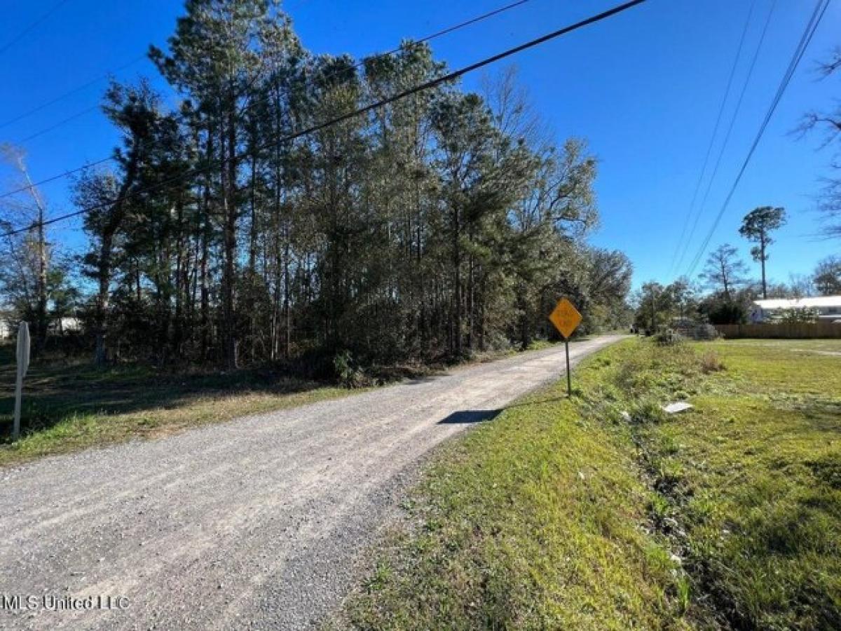 Picture of Residential Land For Sale in Waveland, Mississippi, United States