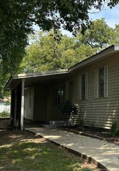 Home For Sale in Tahlequah, Oklahoma