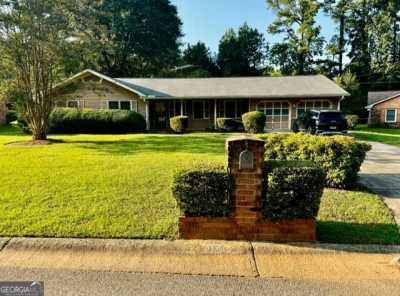 Home For Sale in Ellenwood, Georgia