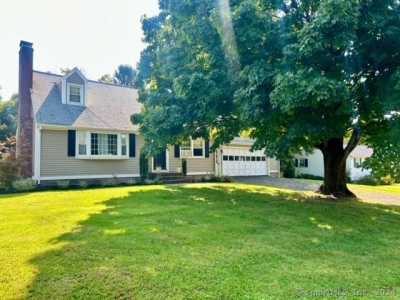 Home For Sale in Middletown, Connecticut