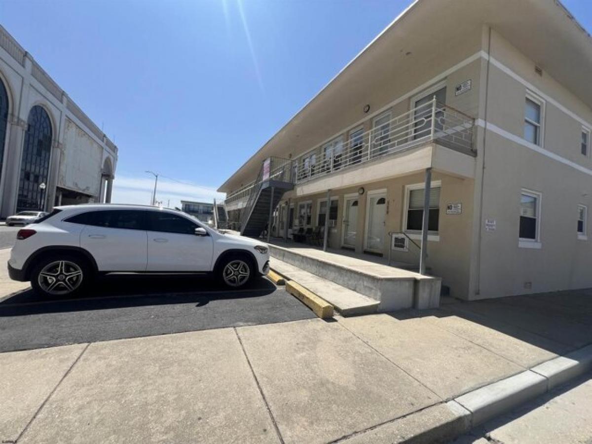 Picture of Home For Sale in Atlantic City, New Jersey, United States