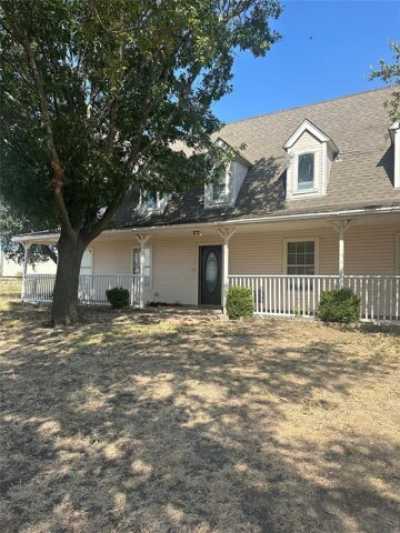 Home For Sale in Sanger, Texas