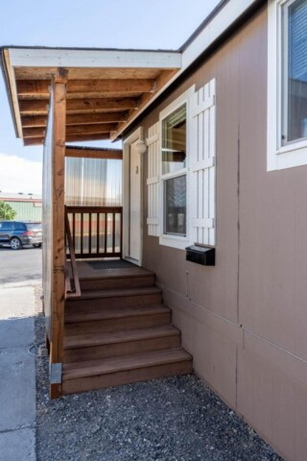 Picture of Home For Sale in Redmond, Oregon, United States