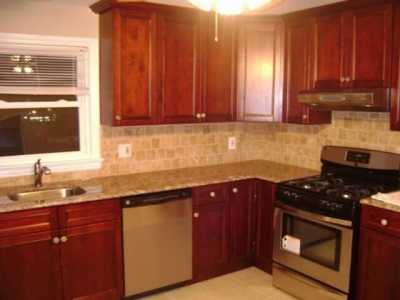 Home For Rent in Glen Cove, New York