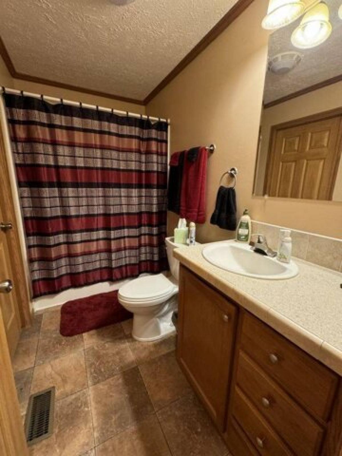 Picture of Home For Sale in Devils Lake, North Dakota, United States