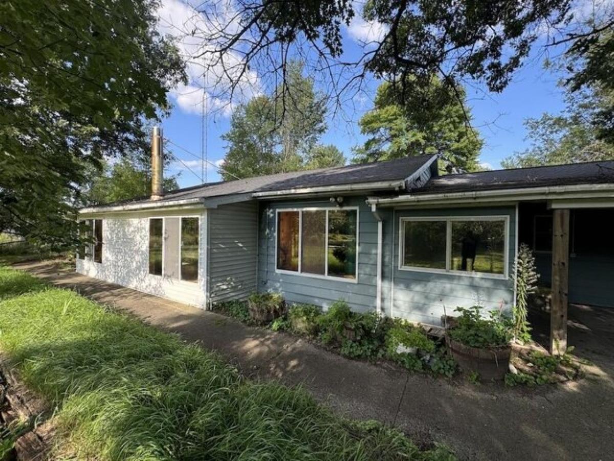 Picture of Home For Sale in Houghton Lake, Michigan, United States