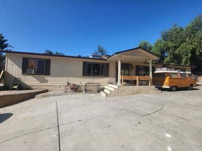 Home For Sale in Vista, California