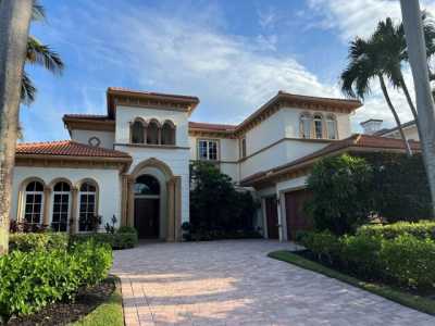 Home For Sale in North Palm Beach, Florida