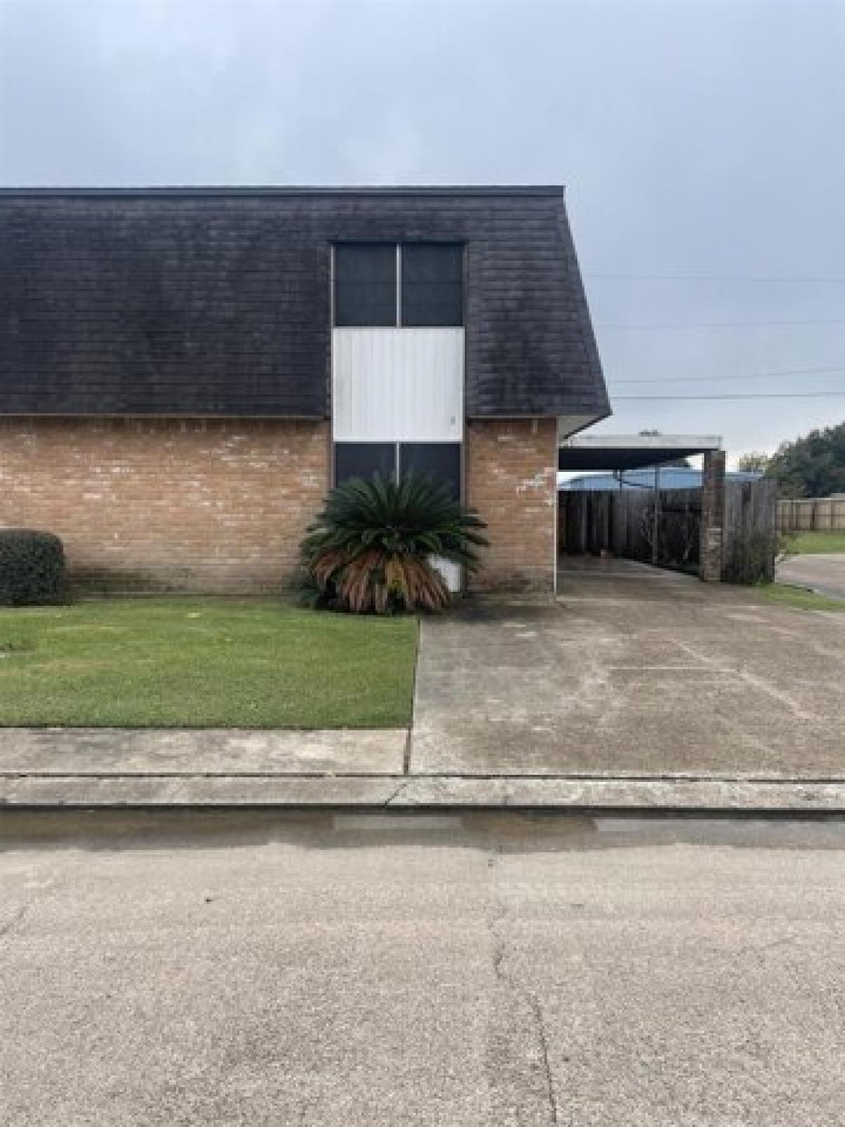 Picture of Home For Sale in Port Neches, Texas, United States