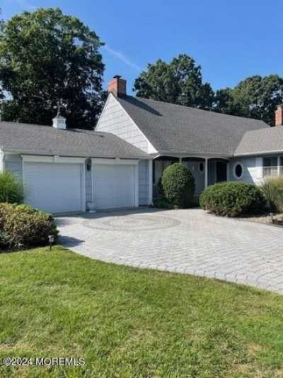 Home For Sale in West Long Branch, New Jersey