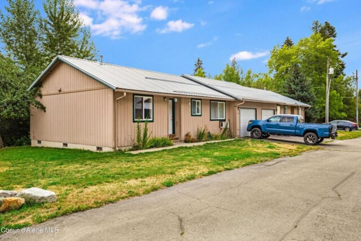 Picture of Home For Sale in Sandpoint, Idaho, United States