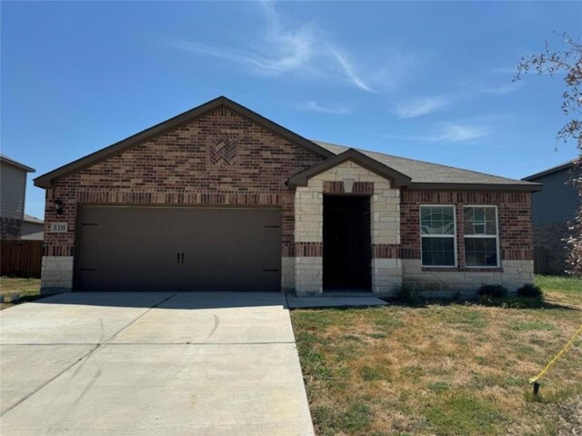 Picture of Home For Sale in Kyle, Texas, United States