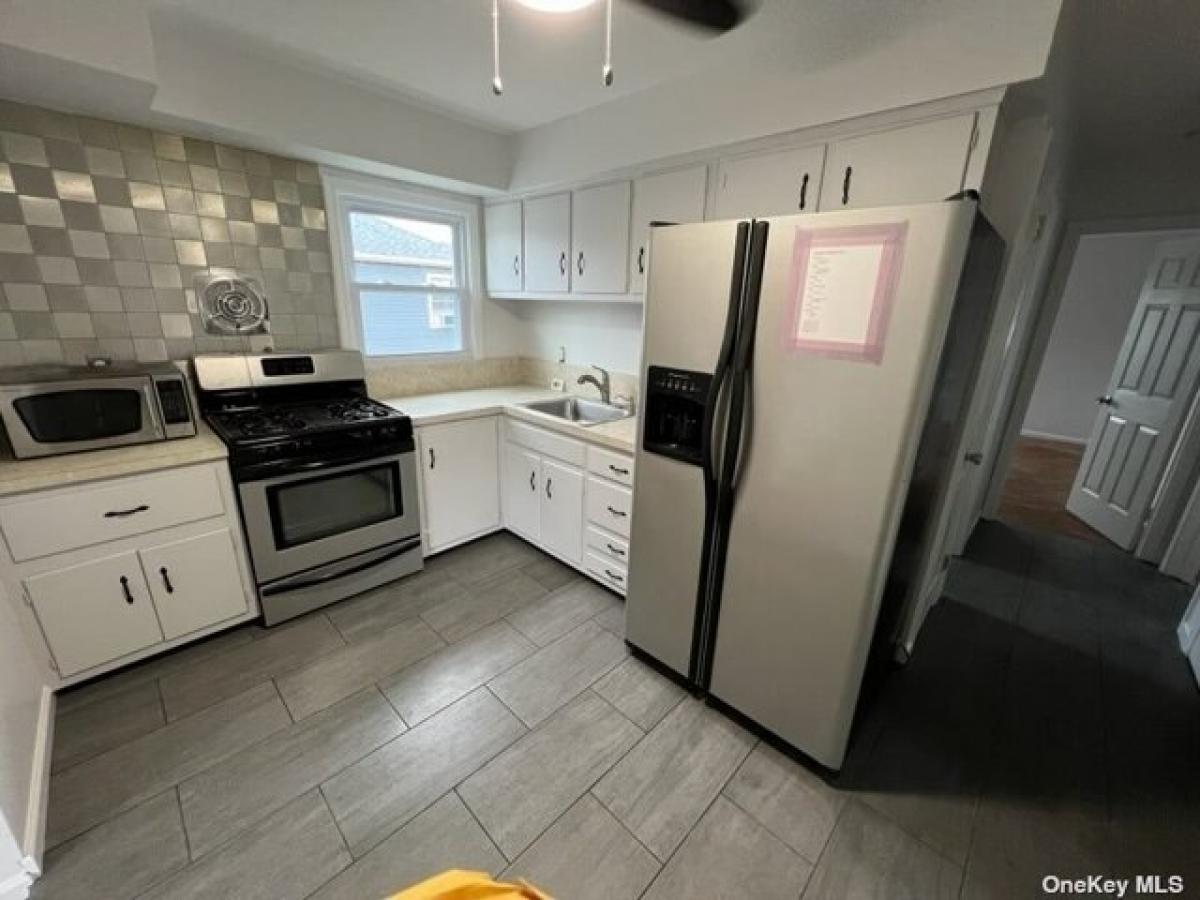 Picture of Home For Rent in Rockville Centre, New York, United States