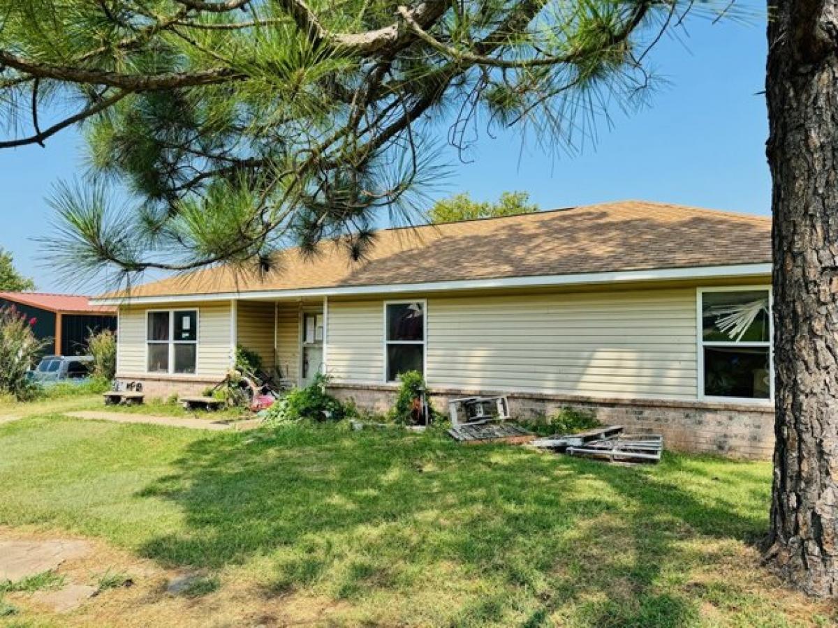 Picture of Home For Sale in Pawnee, Oklahoma, United States