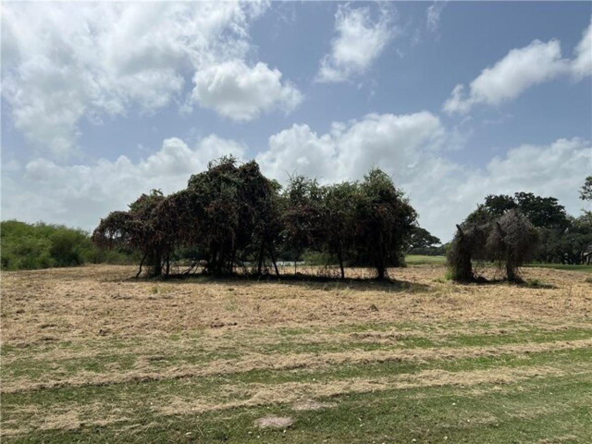 Picture of Residential Land For Sale in Rockport, Texas, United States