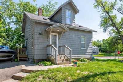 Home For Sale in Excelsior, Minnesota