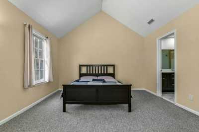 Home For Rent in Darien, Connecticut