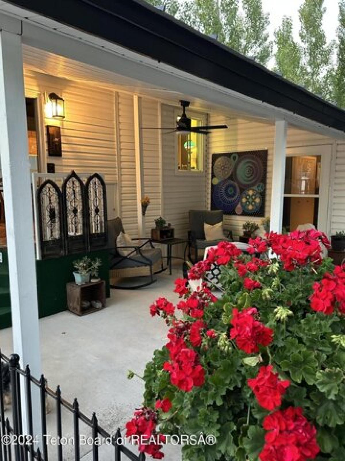 Picture of Home For Sale in Thayne, Wyoming, United States