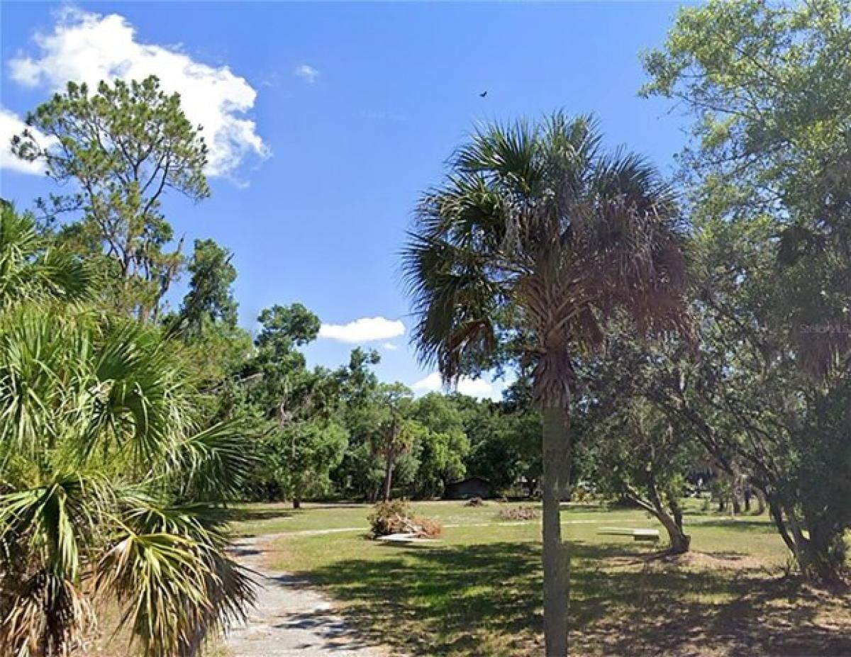 Picture of Residential Land For Sale in Lutz, Florida, United States