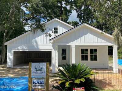 Home For Sale in Beaufort, South Carolina