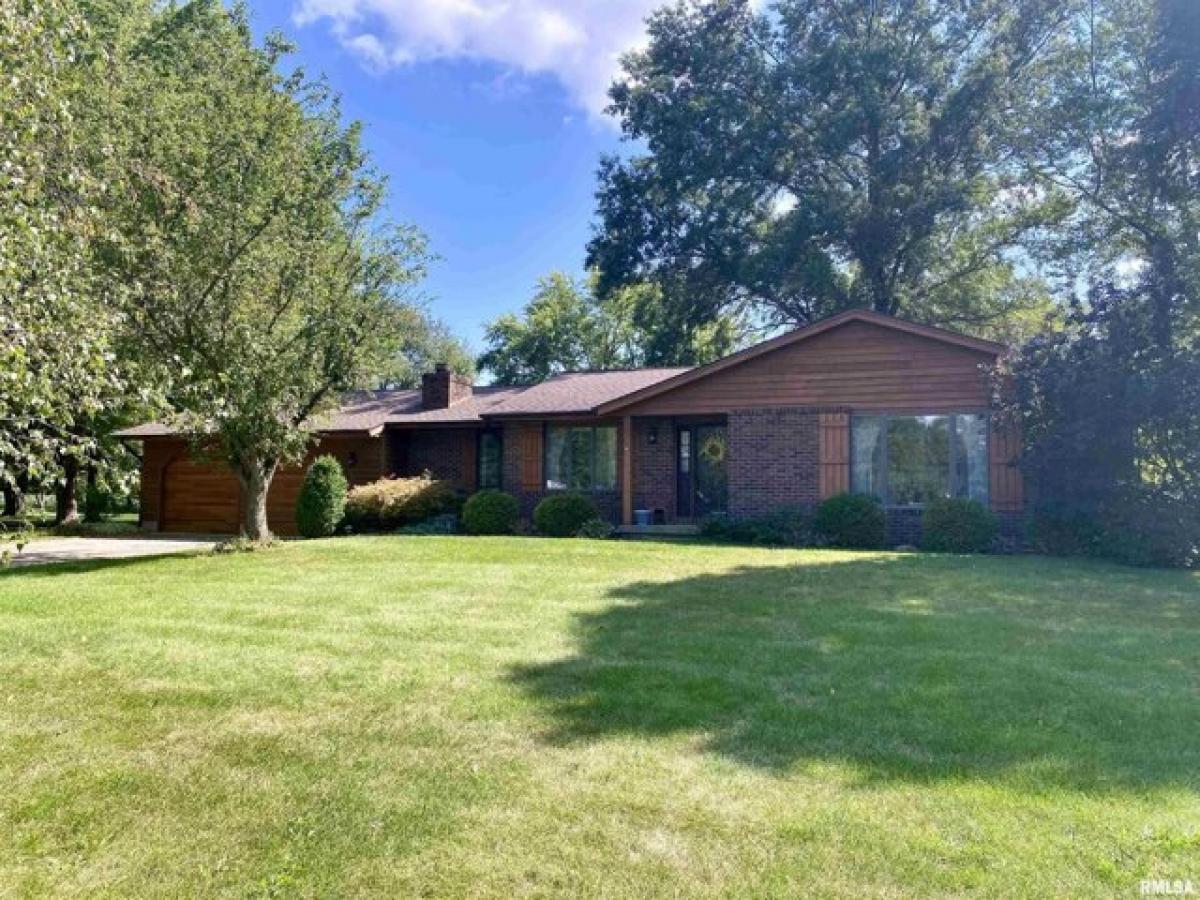 Picture of Home For Sale in Edwards, Illinois, United States