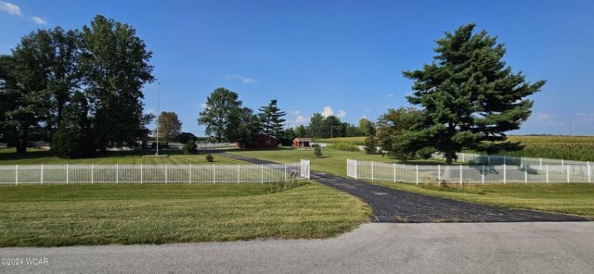 Picture of Home For Sale in Ada, Ohio, United States